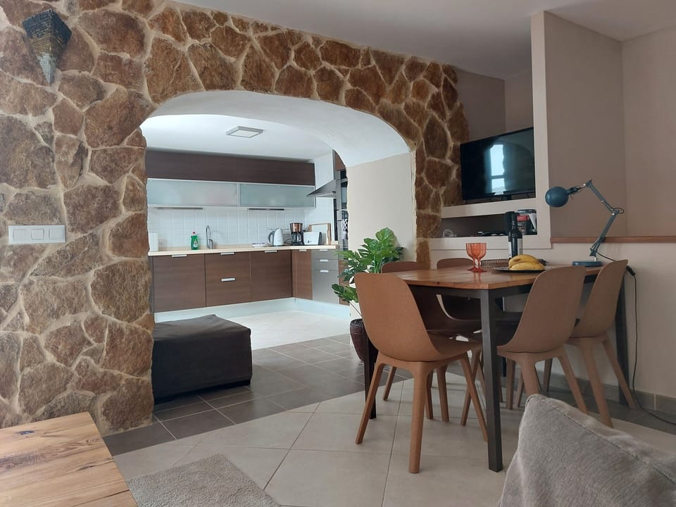 Medina Sidonia, luxury historic modern townhouse, pool, roofterraces, sea view. House in Medina-Sidonia