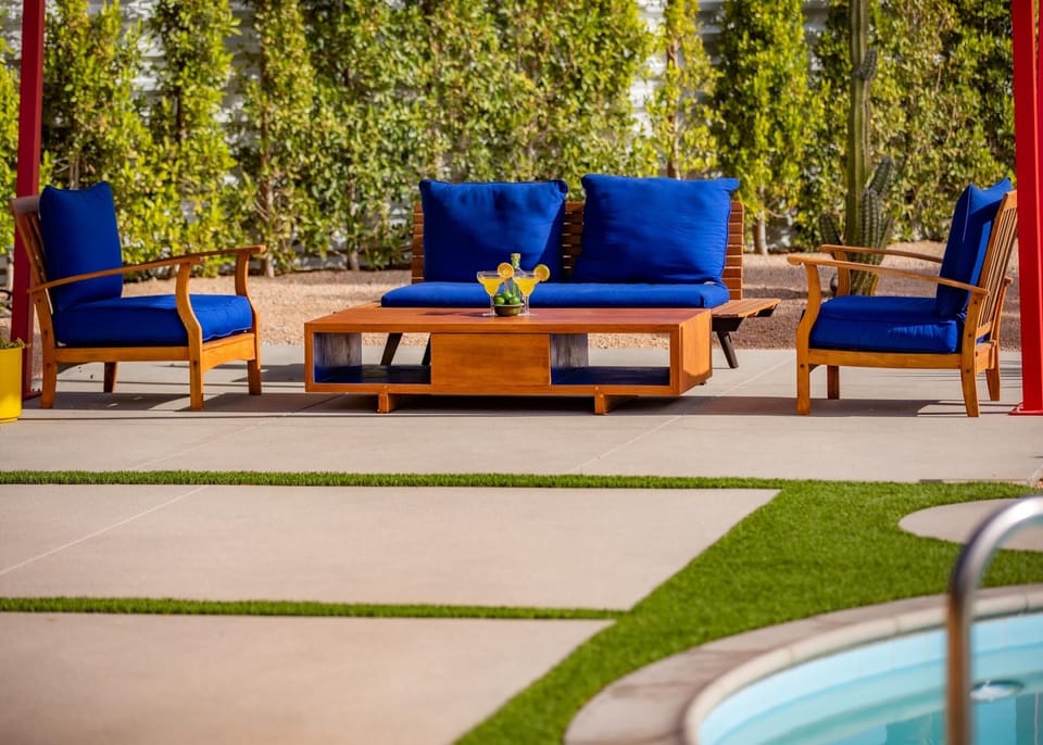 Covered conversation area with panoramic San Jacinto Mountain views