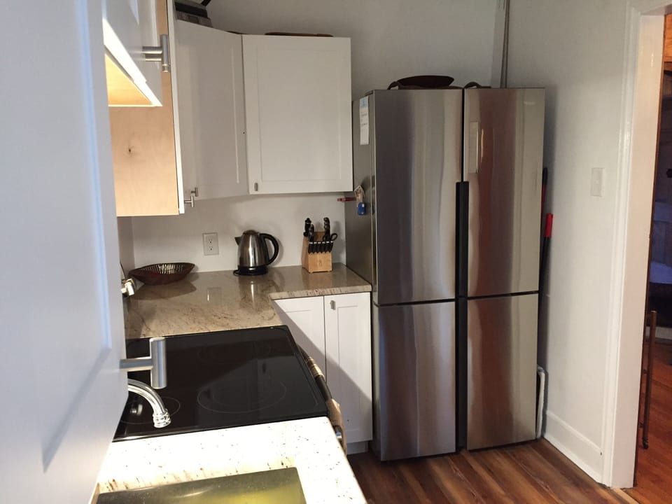 Kitchen with microwave (not in view)