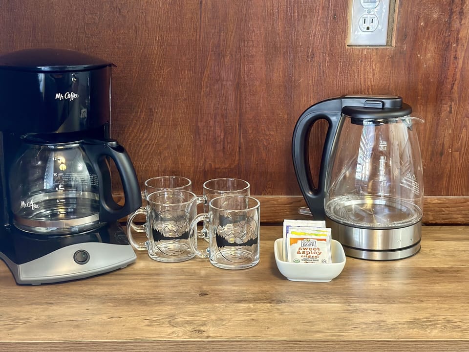 Kitchen drink station
