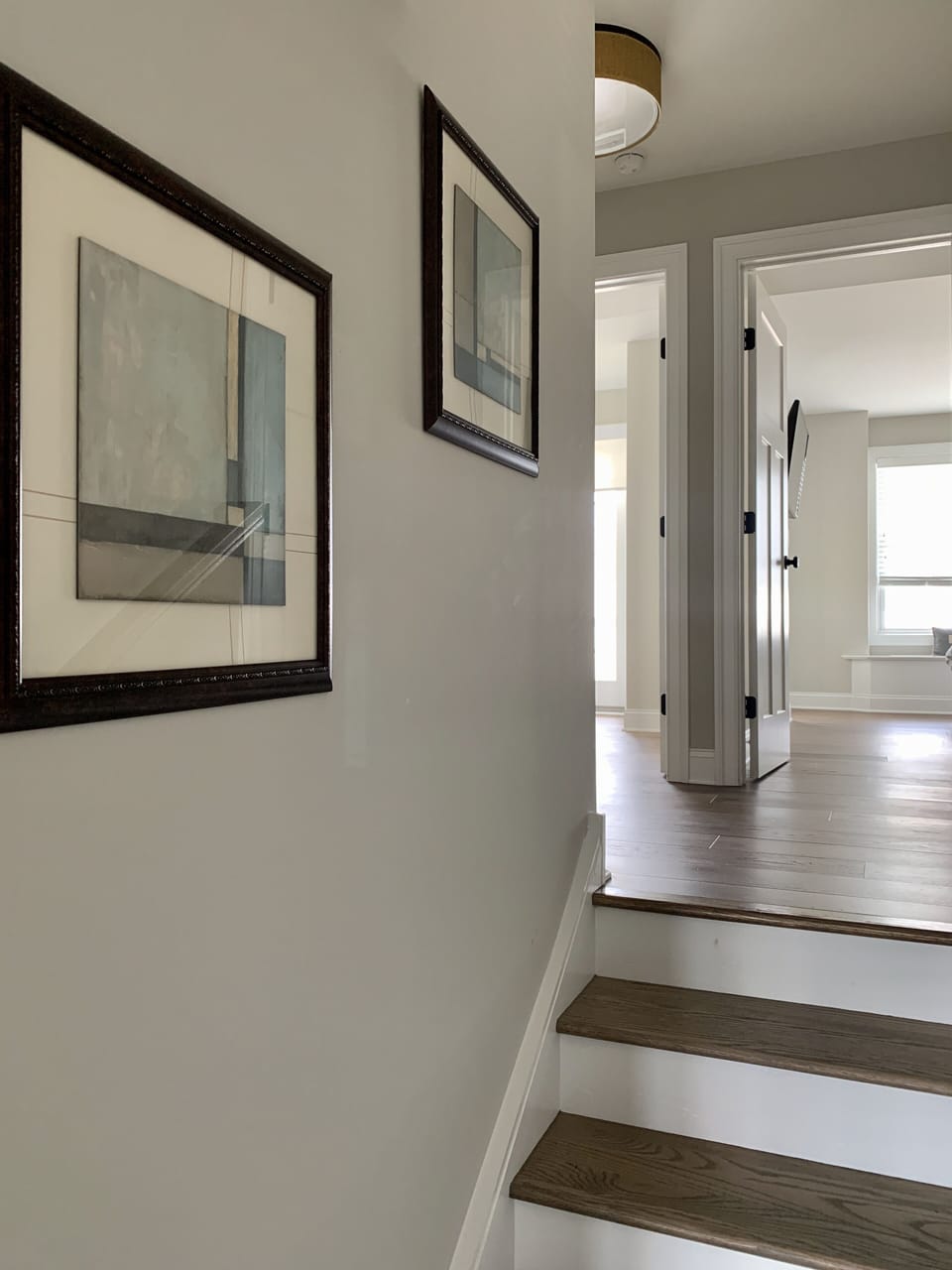 Follow me to the two queen bedrooms/baths.  This way! ↗️