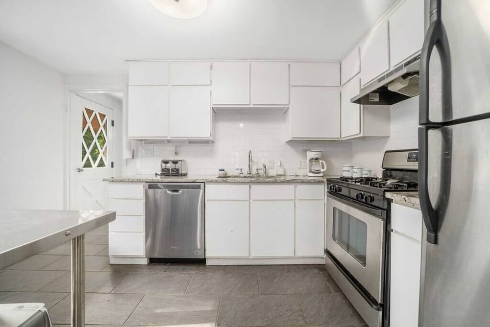 33e07a6d e54d 407c 8351 54b6f5eb5aa9