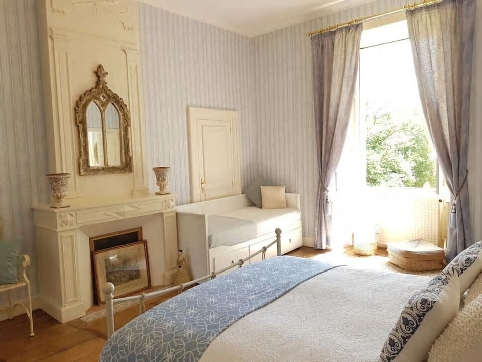 Blue Room - South Wing
