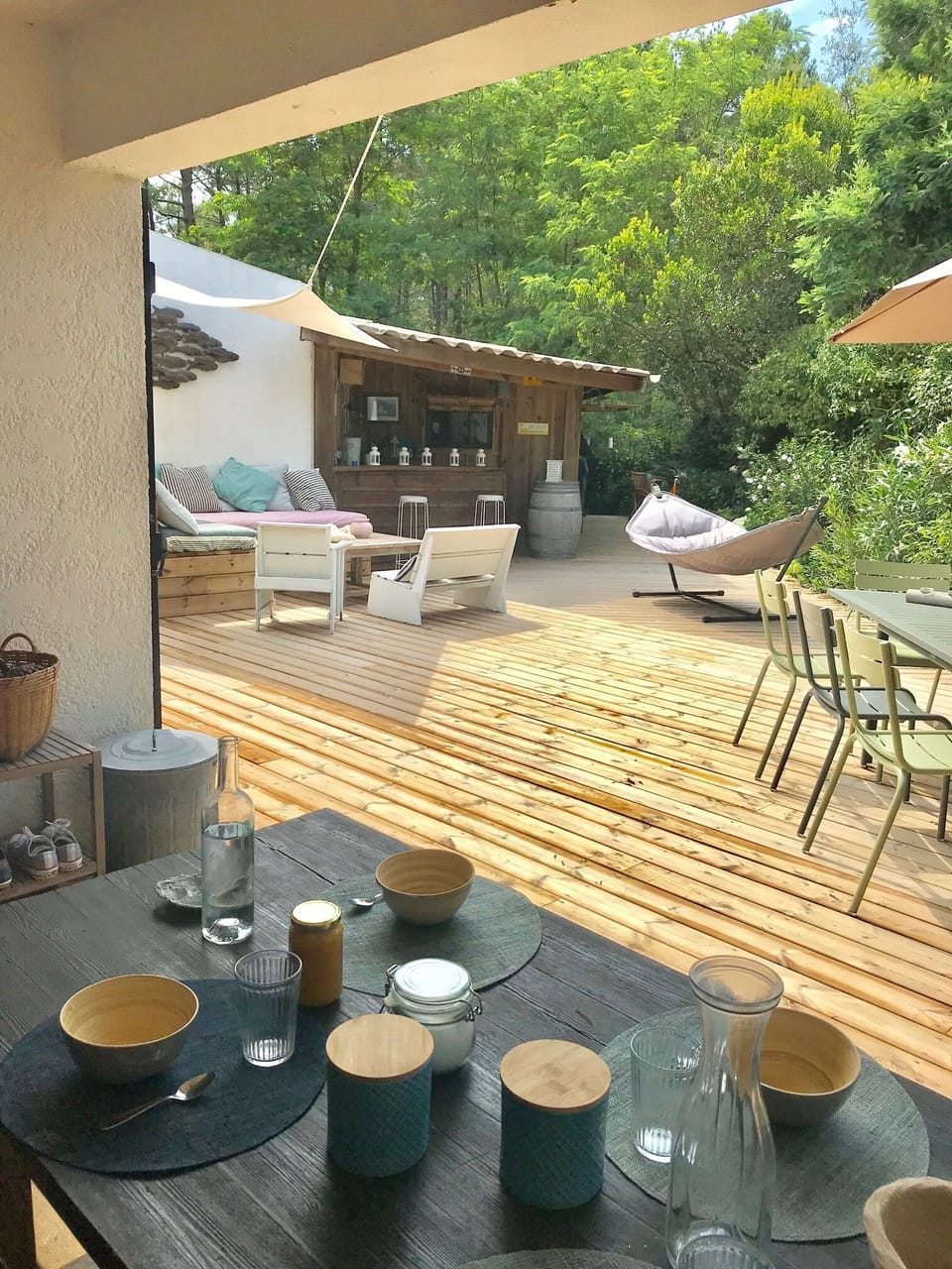Outdoor dining