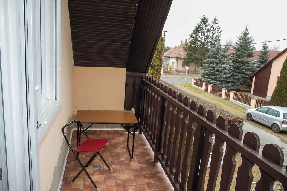 balcony