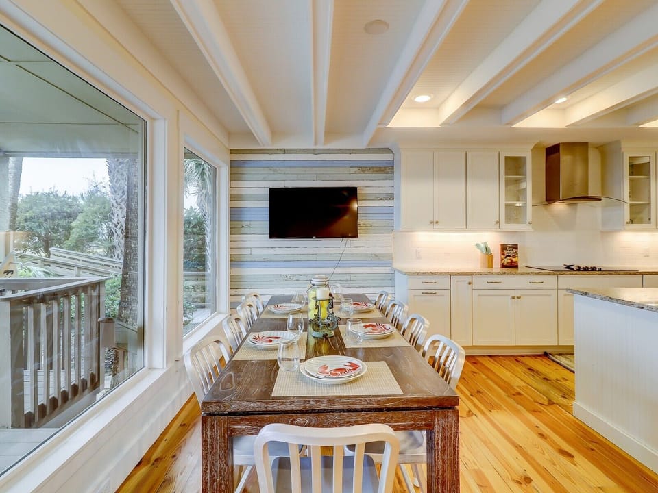 Eat In Kitchen Table with Seating for 10 Offers Ocean Views at 8 Ketch