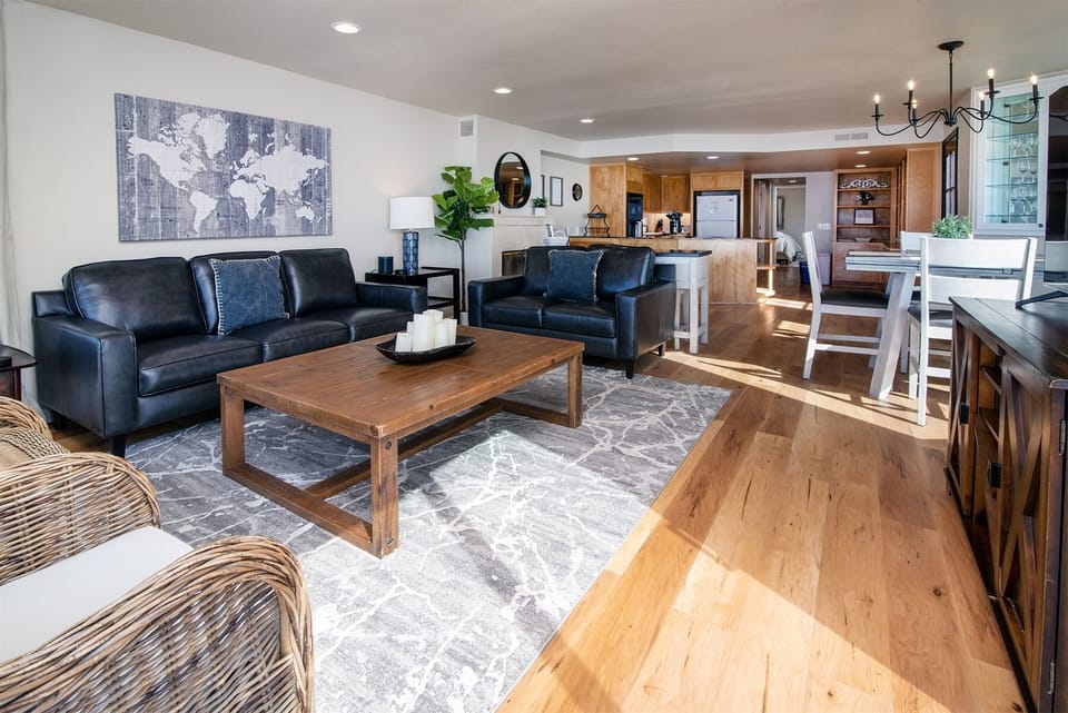 Cozy, intimate living area for all to gather. 