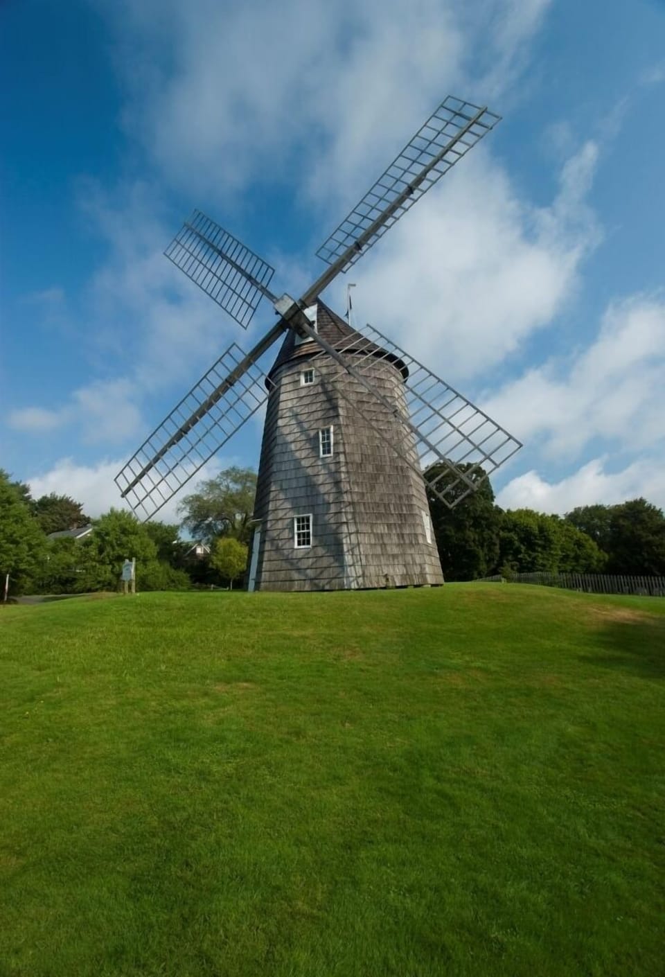 visit windmill in watermill