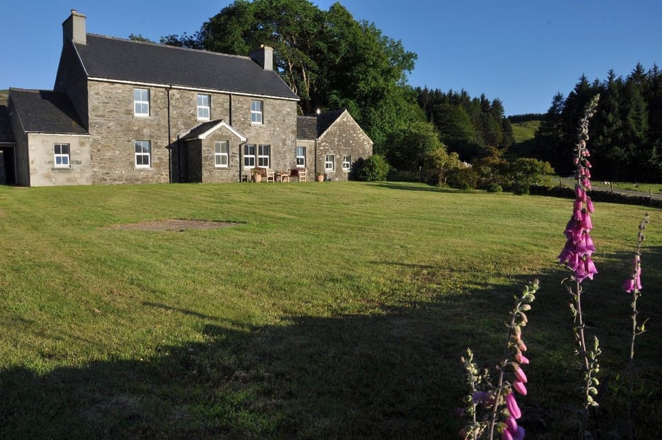 Finchairn Farmhouse from the front lawn.