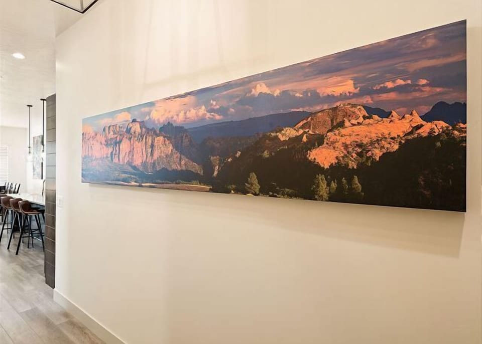 The walls of this villa are adorned with an amazing collection of geological wonders (some just minutes away!)