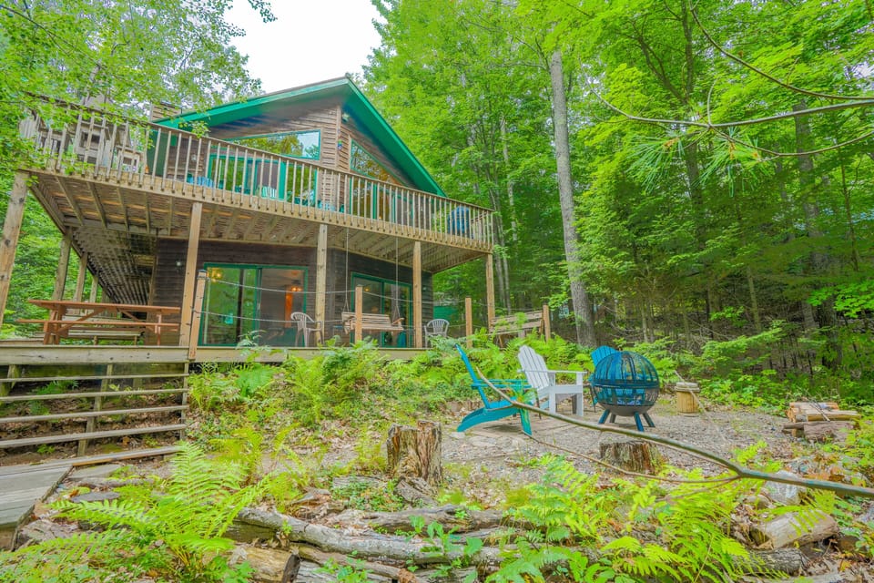 Two spacious decks and a firepit overlooking the lake! 