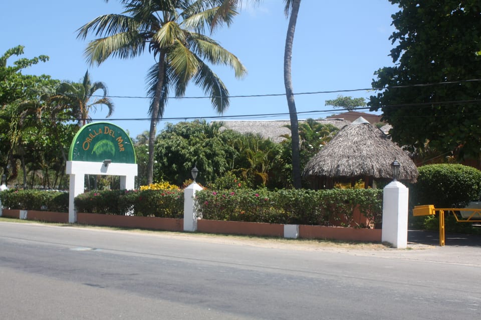 Orila del Mar From Street