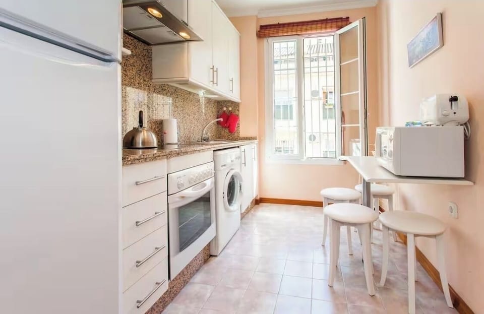 Well equipped, independent kitchen, suitable for longer stays