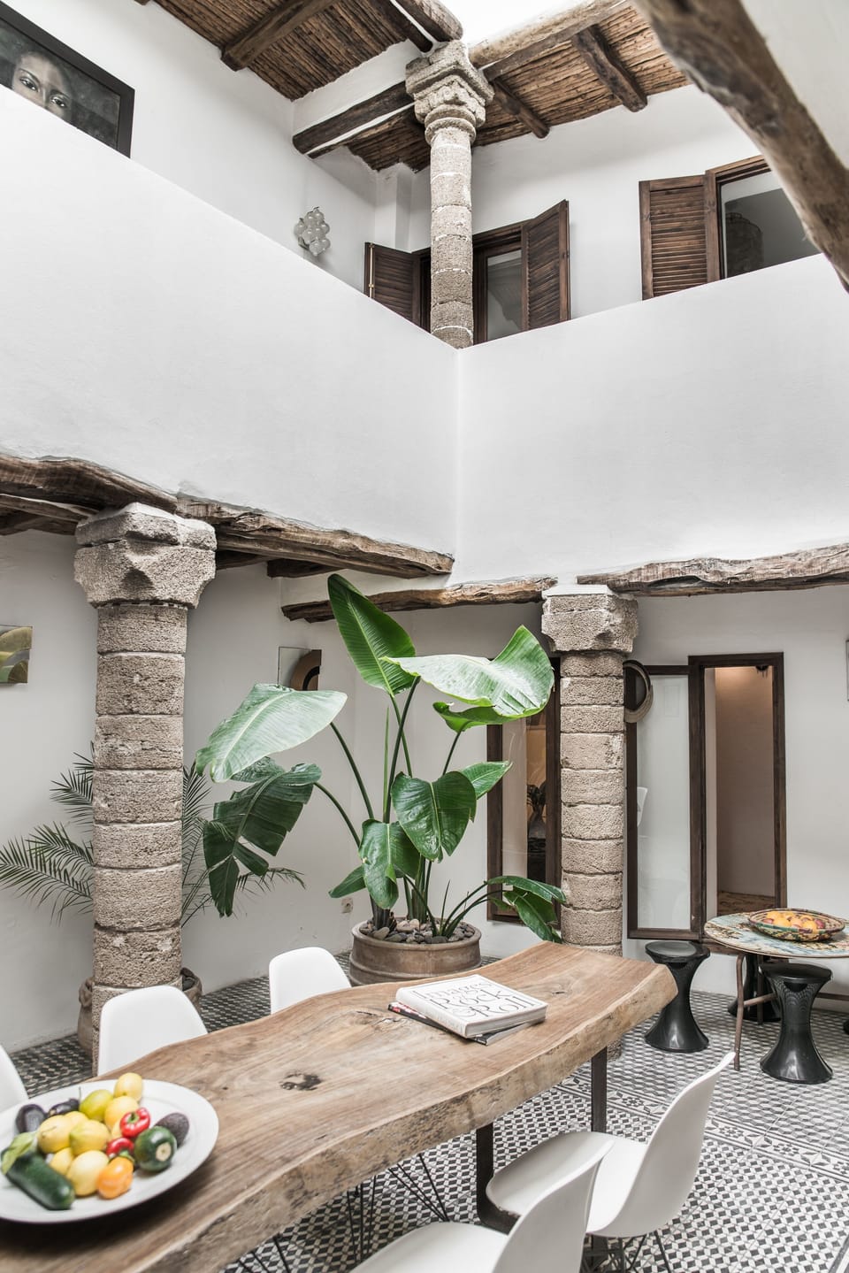 Ground floor courtyard dining area 
