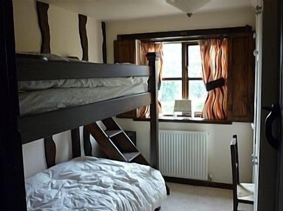 Bedroom 4 - bunk beds