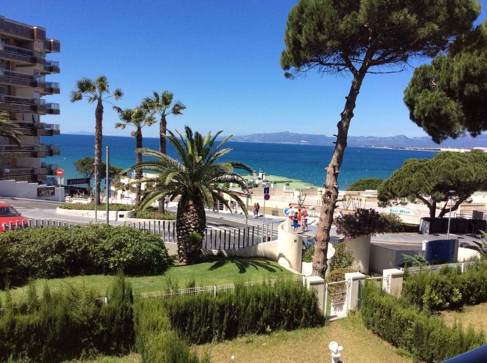 Beach/ocean view