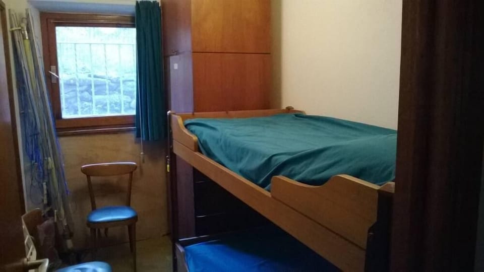 small room at first floor with 2 beds 