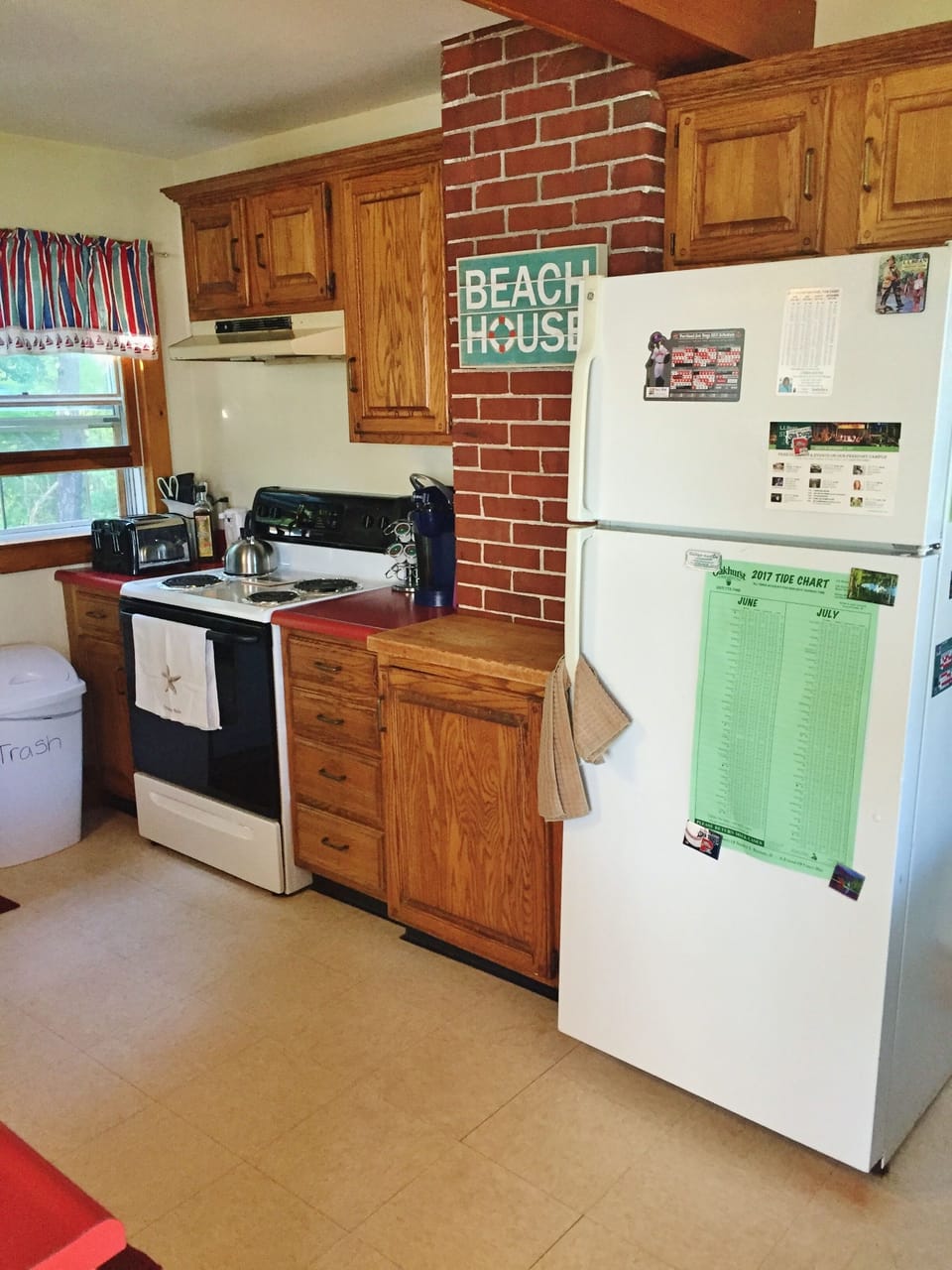full size fridge and TWO additional small fridges; great for soda/beer/wine 