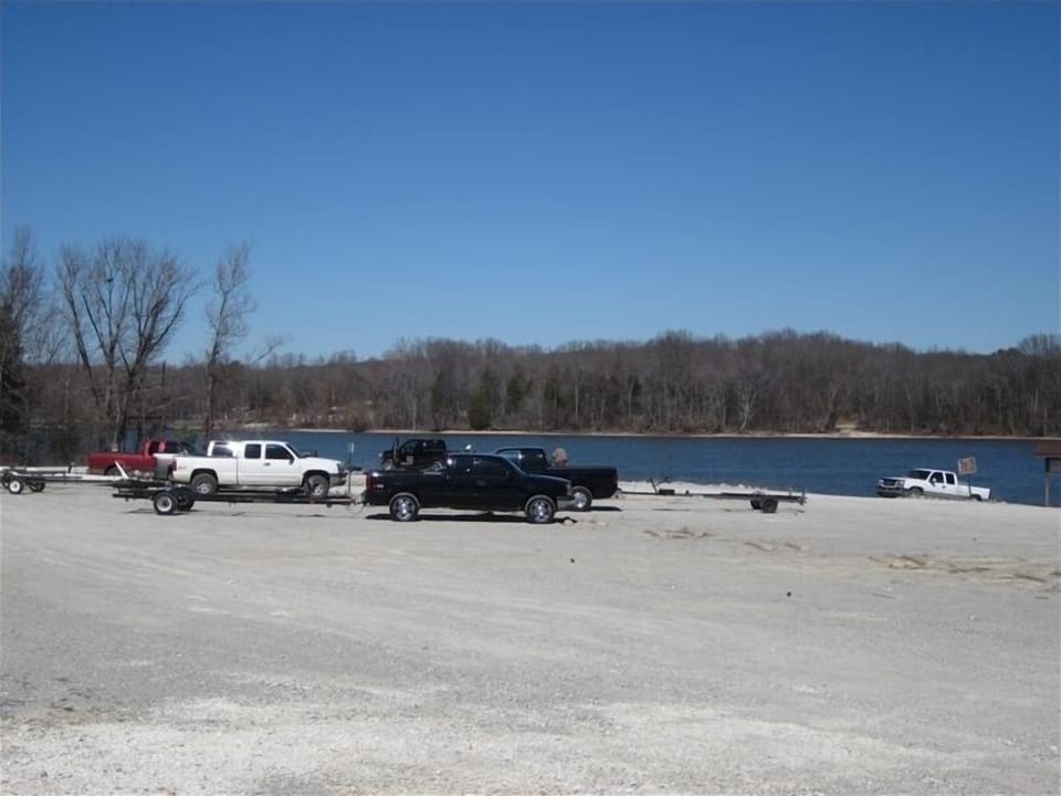 Plenty of Parking at Boat Ramp