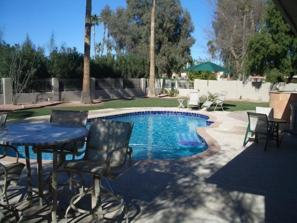 HEATED POOL