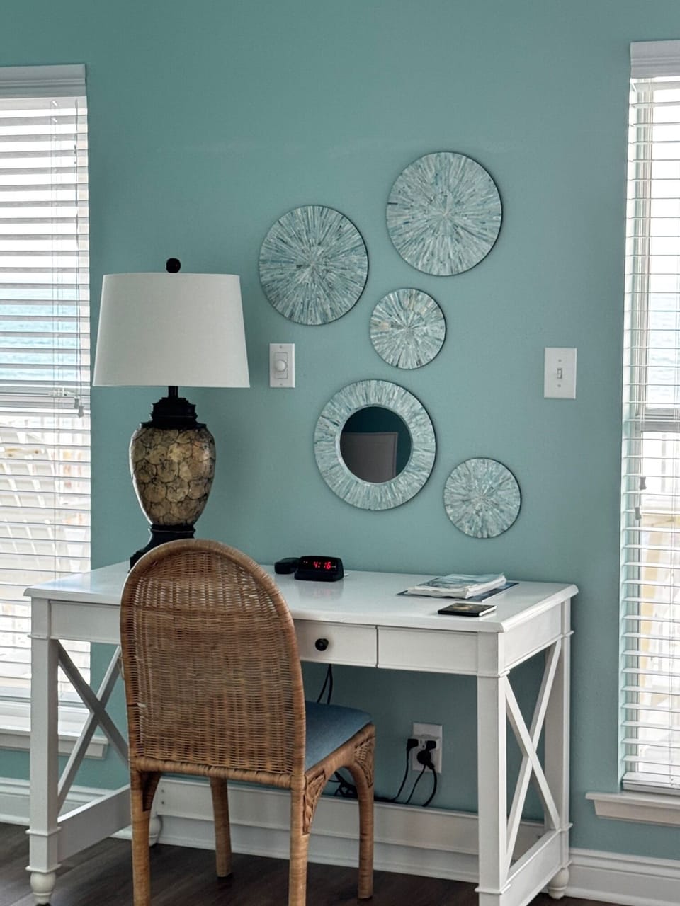 Writing desk or vanity make up in master