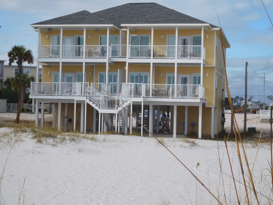 Aqua Vista is 4 br/3.5 ba 2500 sq ft left half of building facing the gulf