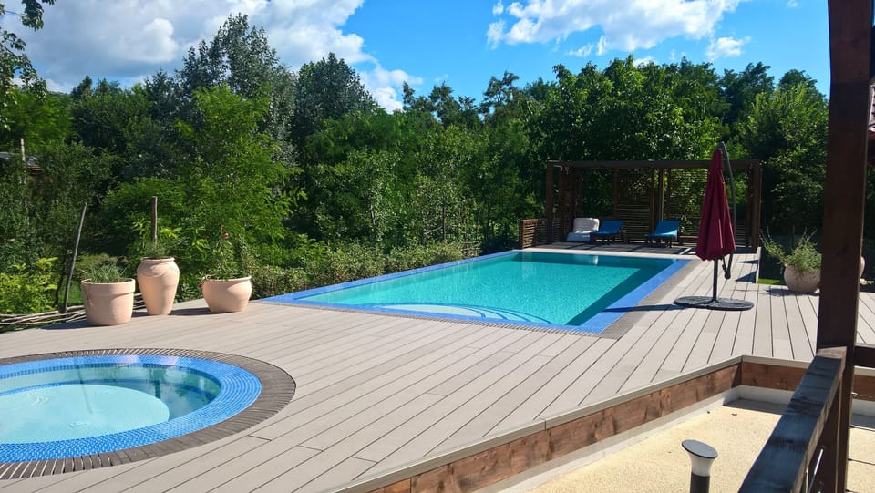View of the main pool and wading pool for kids