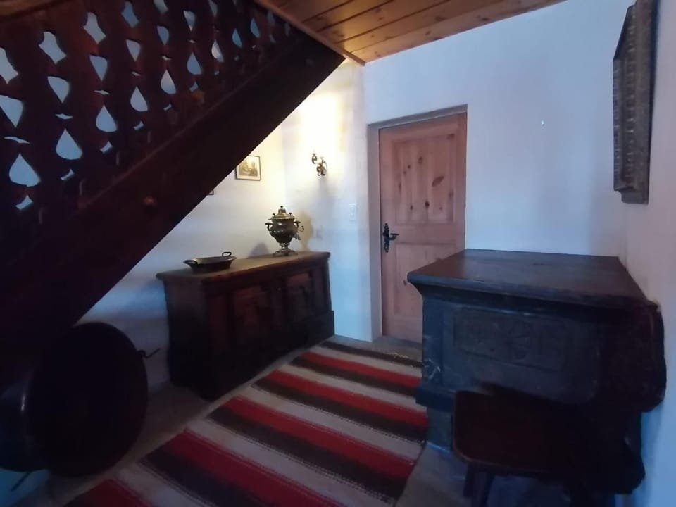 entrance in to the reading area