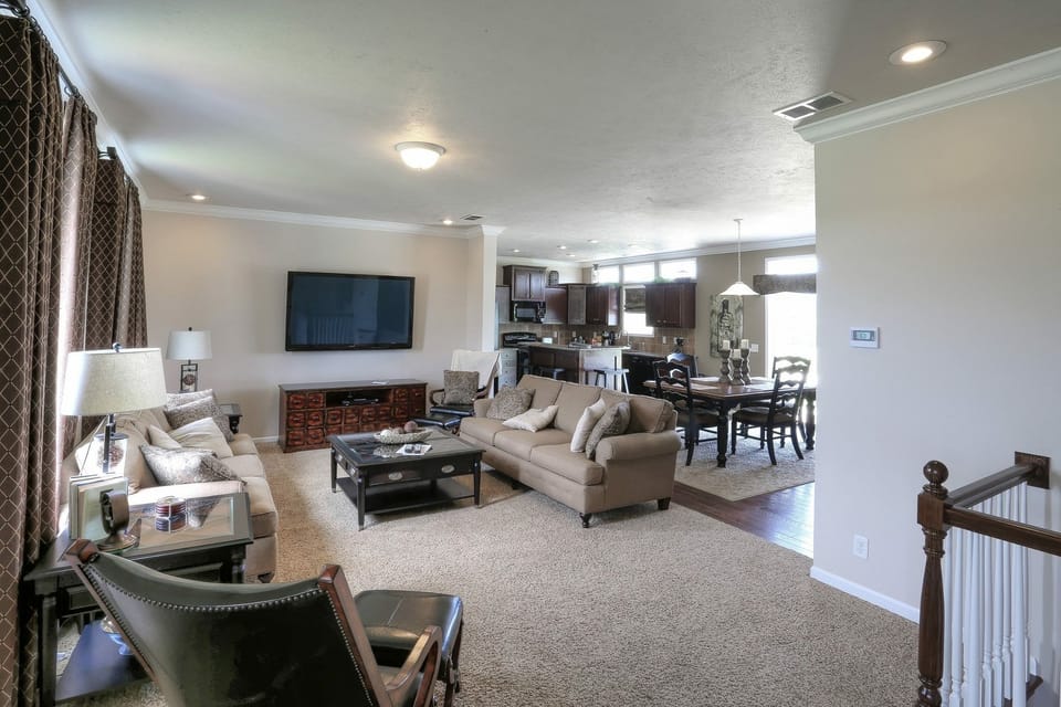 Living Room - Upstairs