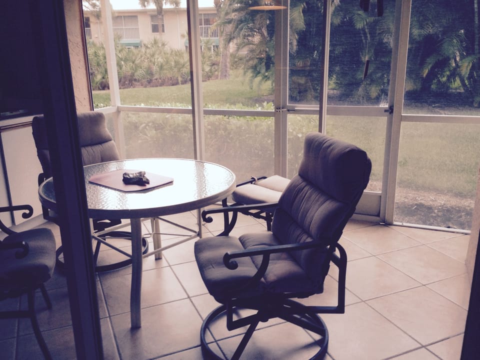 Spacious lanai 