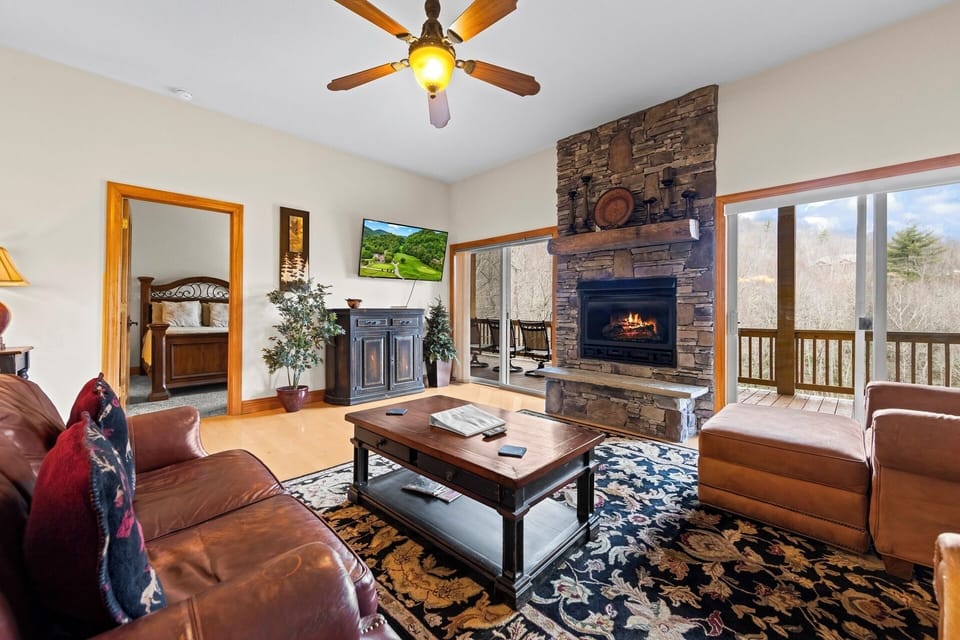 Living Room w/Fireplace & TV