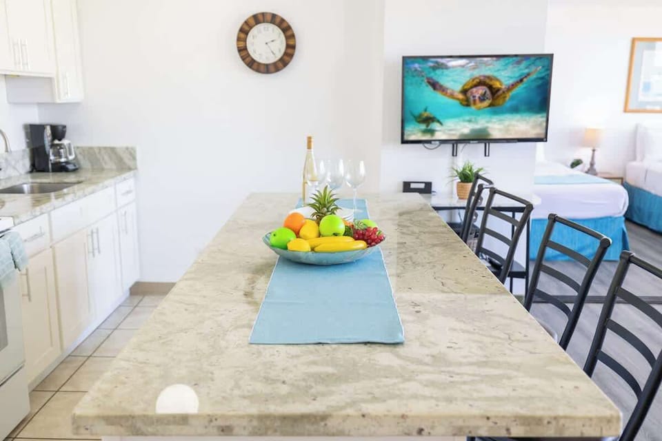 Dining area good for 4 guests!