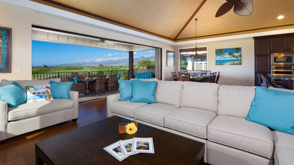 Plenty of seating for friends and family!