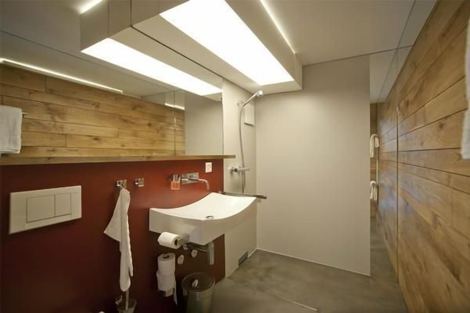 Picture 7