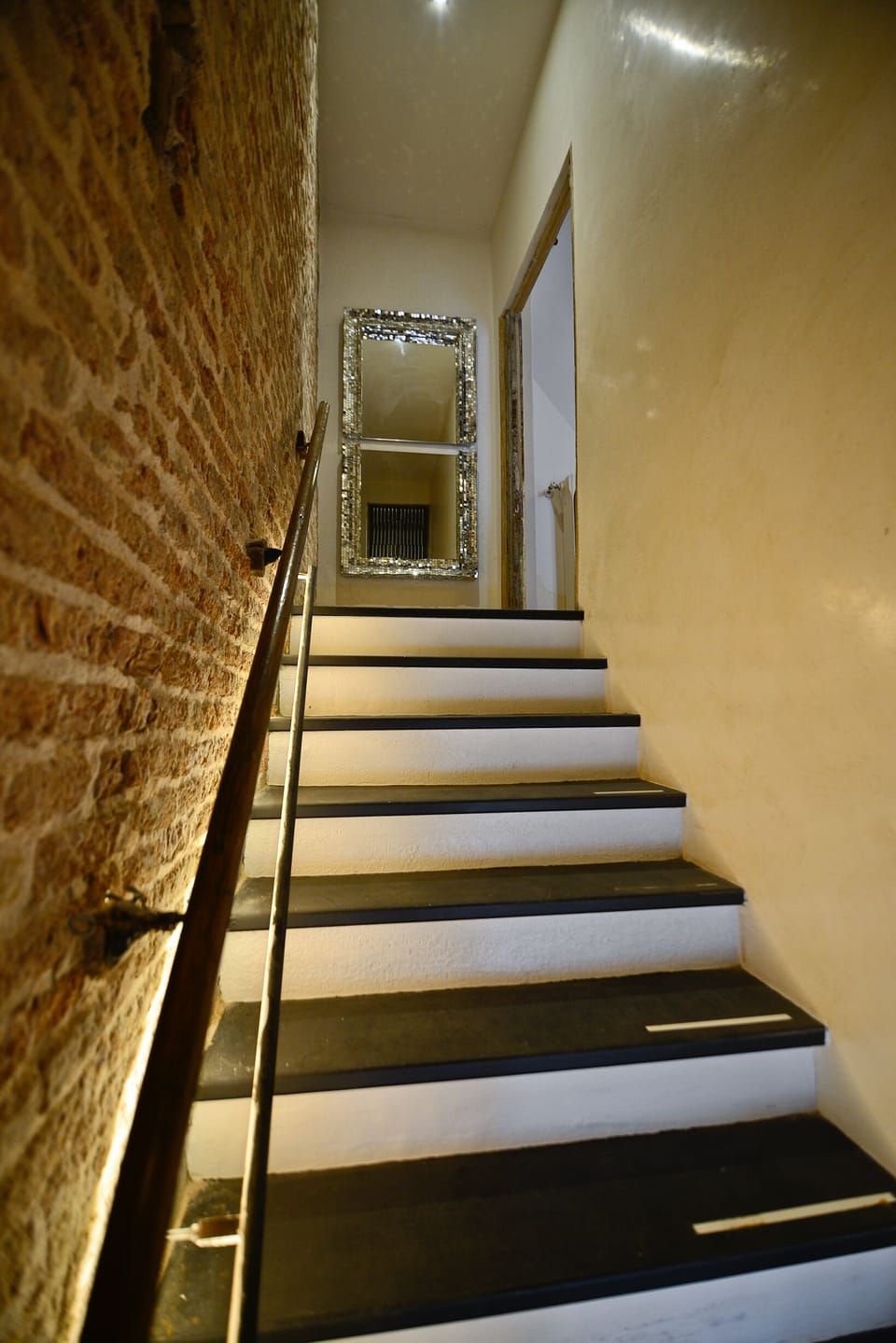 independant staircase