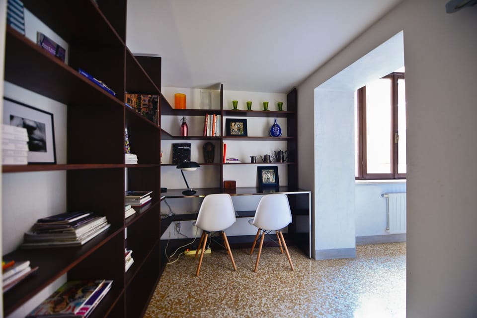 studio - library