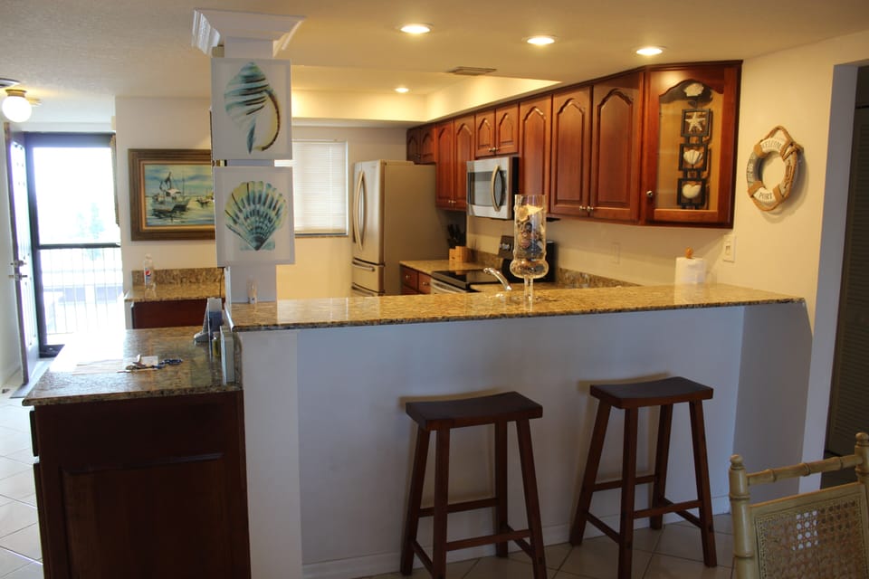 You’ll love it here! Open, up to date kitchen!All you need is here even Instapot