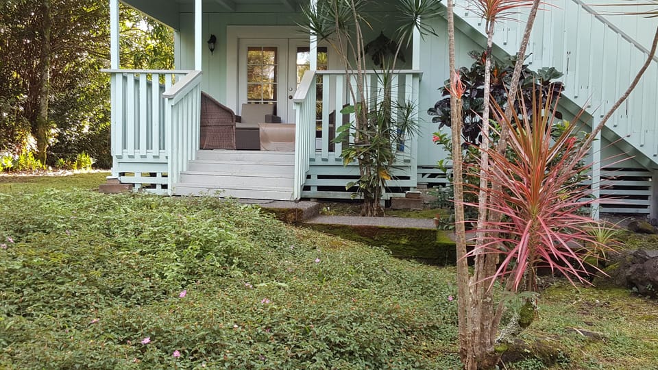 Screened Lanai is a perfect place for brunch and evening respite