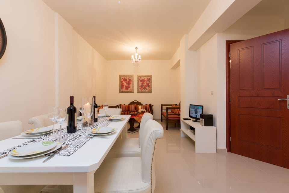 Second sitting and dining area located on the ground floor!