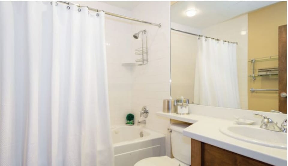 Two Bath/ Two King Bedrooms
