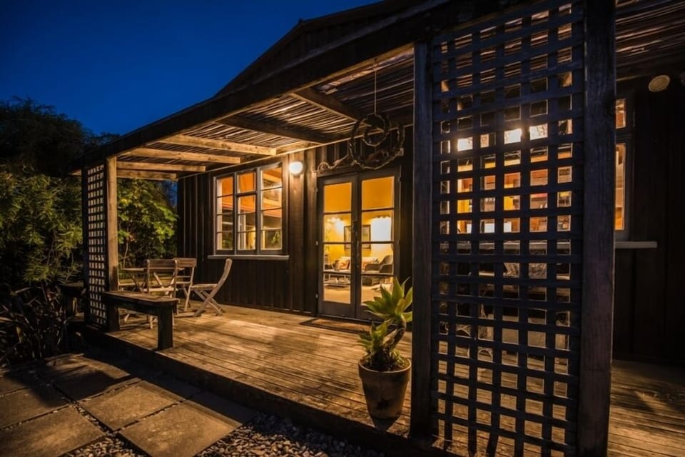 Private funky cottage on 7 acres