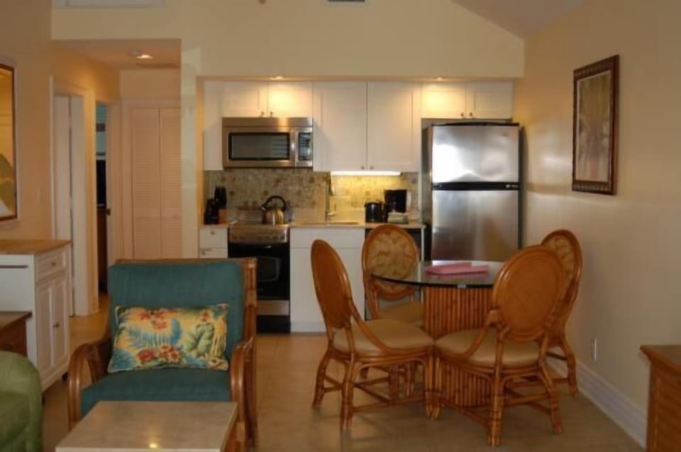 Another unit's kitchen/dining area.
