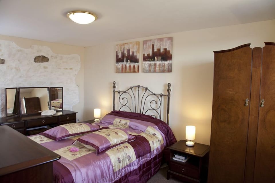 Ground Floor Ensuite Bedroom