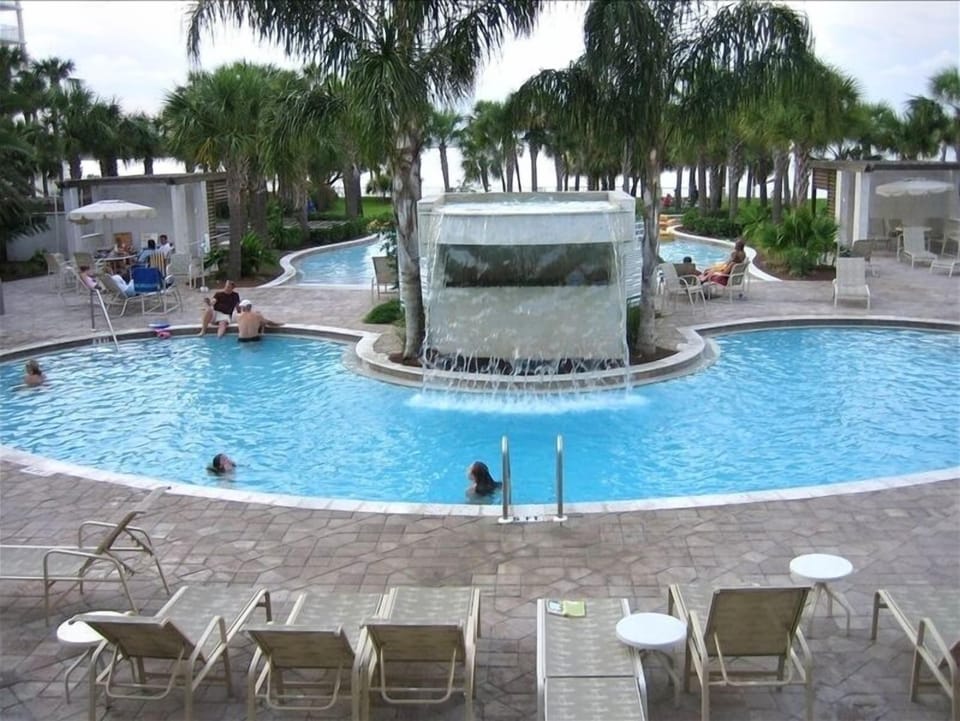 Bayside waterfall pool