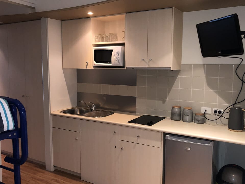 Kitchenette 