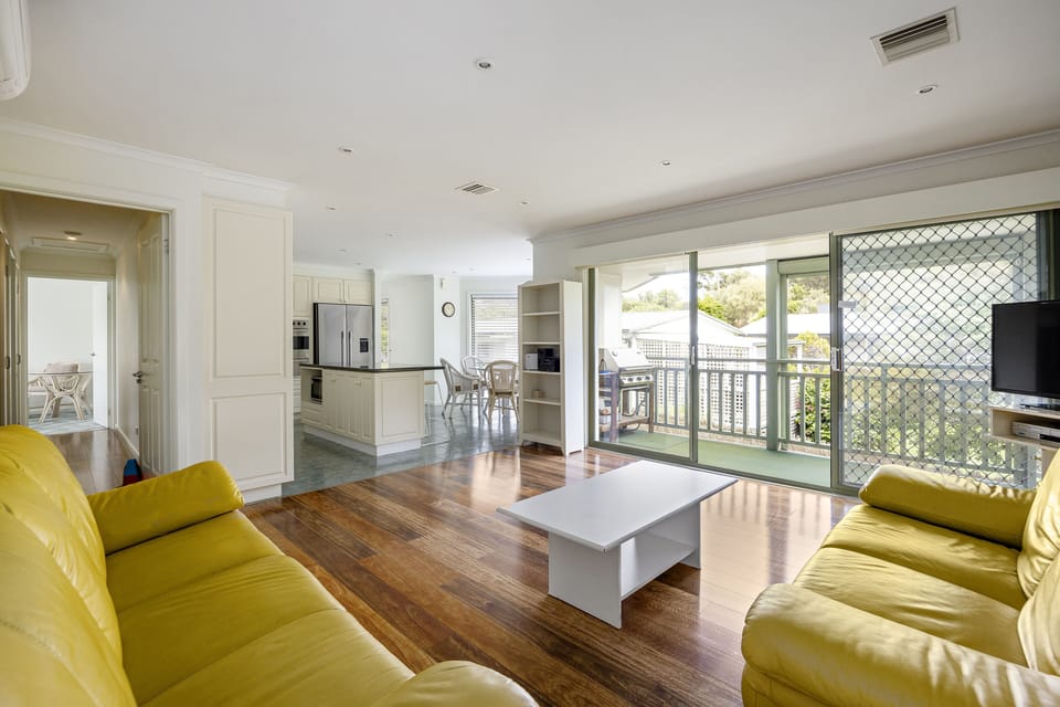 Lounge Room/Kitchen