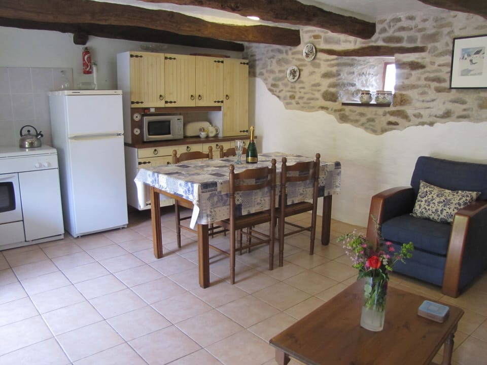 Kitchen area