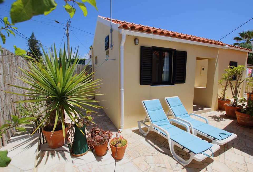 Alternative view of front of "Casa da Olga"
