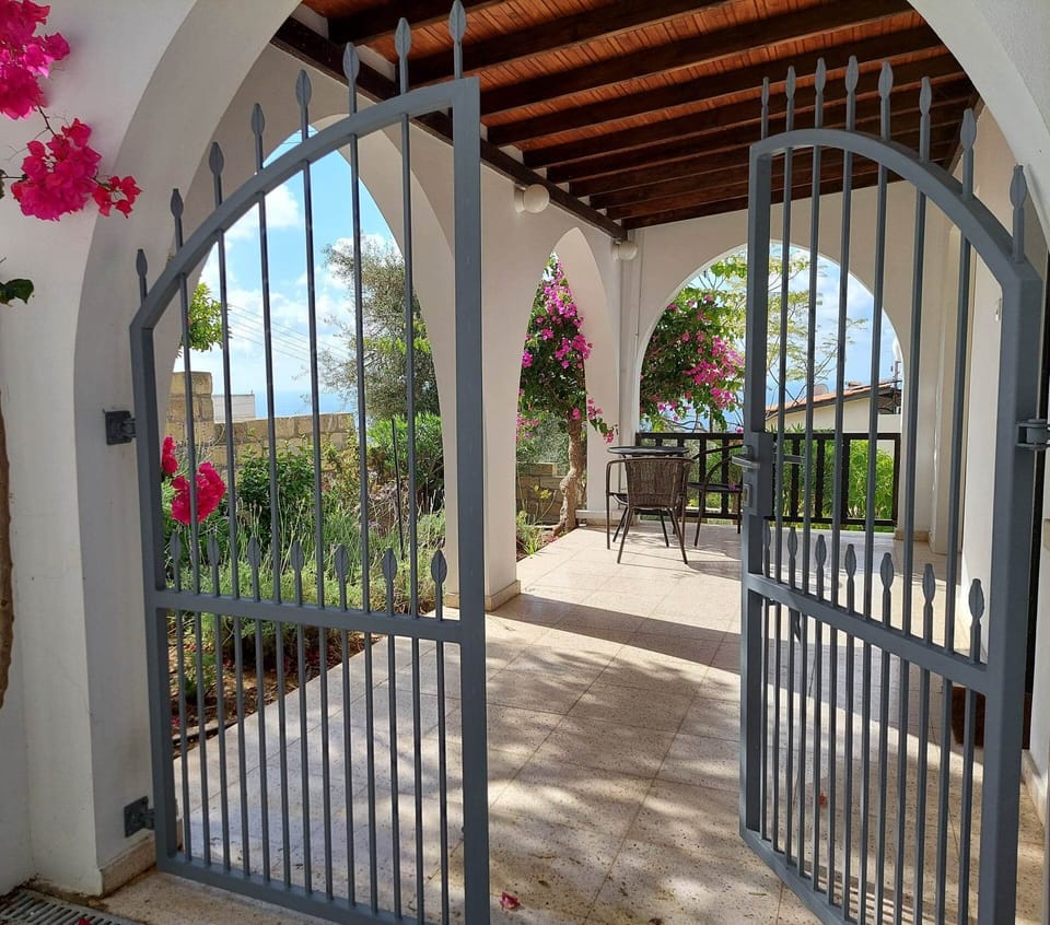 Entrance from the drive