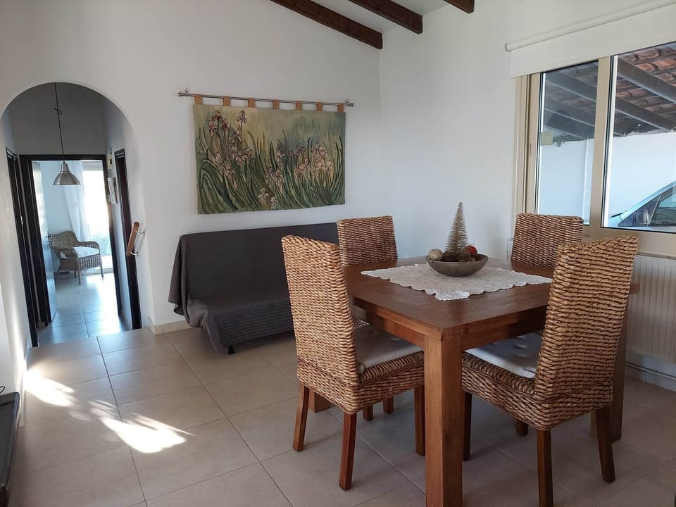 Living room / dining room